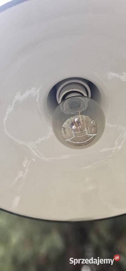Lampa emaliowana indriustralna z lat 70tych Anielin