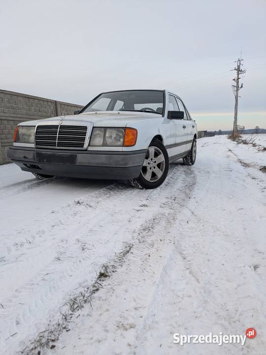 W124 Mercedes Benz wąska listwa 230e 23 benzyna 23000km opolskie Wołczyn