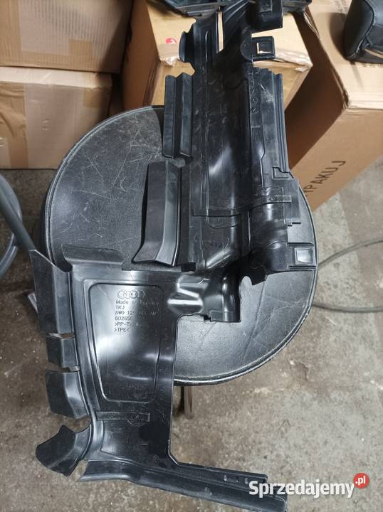 Kierownica powietrza audi a4 b9lewa 8w0121283AM Rok produkcji 2022 Sławno