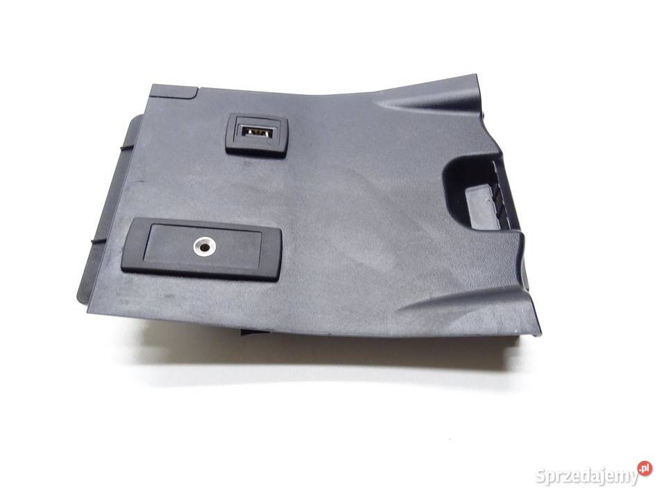 GNIAZDO USB AUX A2468230411 MERCEDES W246 W242 małopolskie
