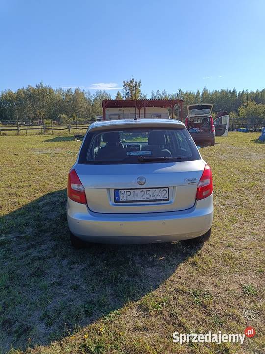 Skoda Fabia 14 benzyna salon Polska tempomat Warszawa