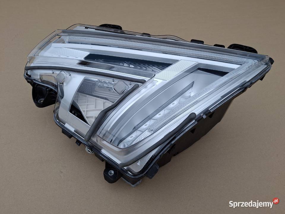 VOLVO FH5 FH 5 REFLEKTOR PRAWY FULL LED LAMPA Bieleń sprzedam