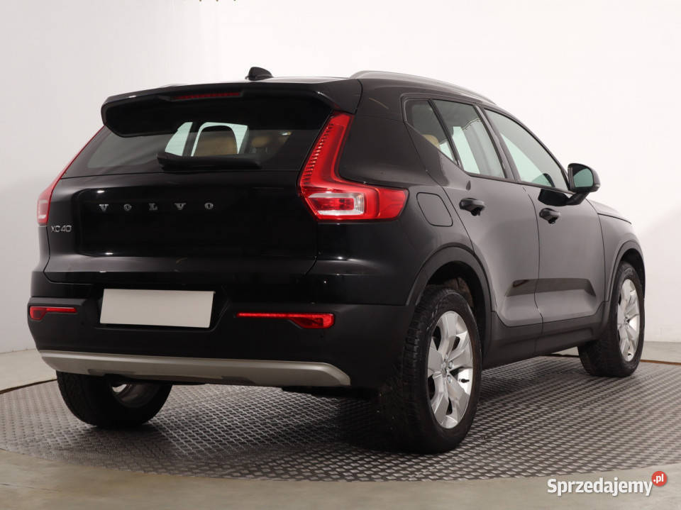 Volvo XC40 D3 czujnik zmierzchu