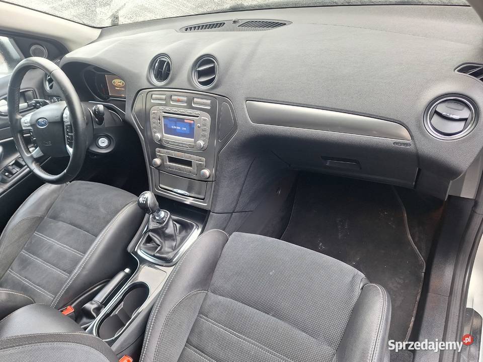 SPROWADZONSERWISOWANYNAVIGACJACONVERSSKÓRA serwisowany w ASO Zamość