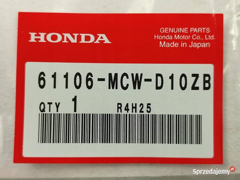 NAKLEJKA ABS PRAWA NA BŁOTNIK HONDA VFR800A 02 osobowe