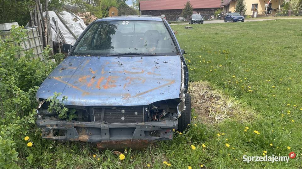 Volkswagen Golf III wrak race 90KM Długosiodło