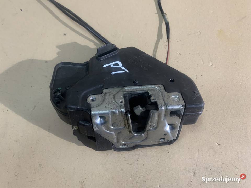Zamek drzwi prawy tył mercedes c w203 Szczecin