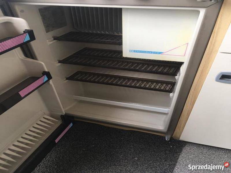 Chateau la car 330 w super kondycji Legnica sprzedam