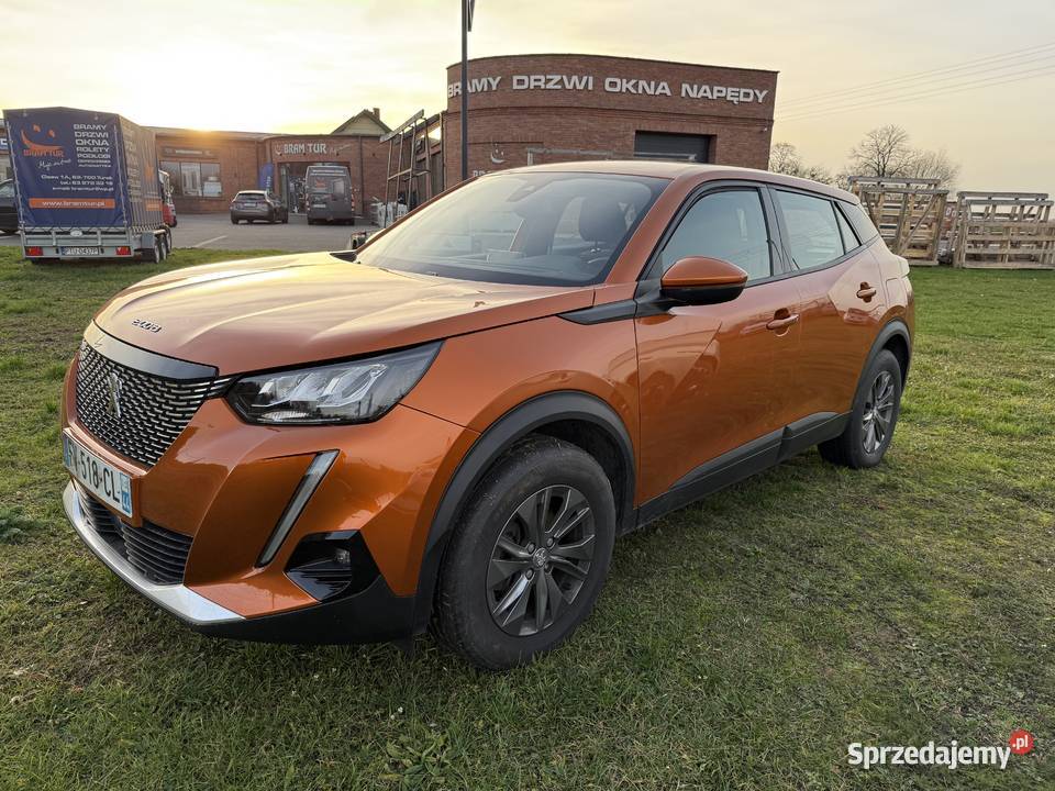 Peugeot 2008 12 turbo benzyna 130 2020 1200cm3 Turek