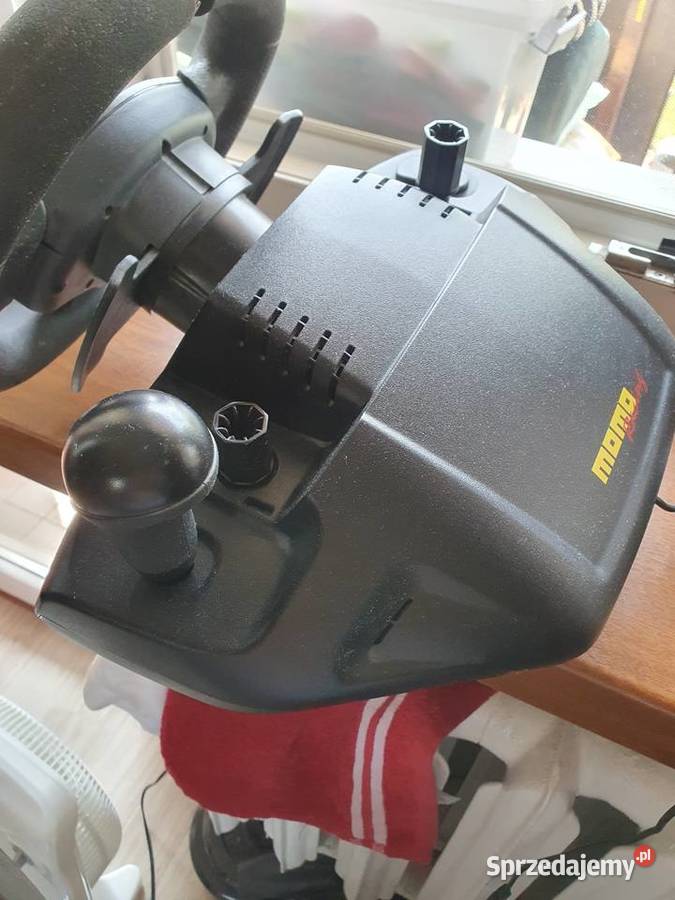 Kierownica logitech momo racing