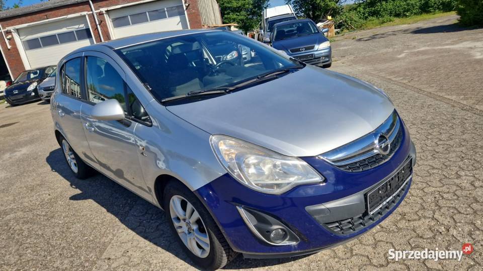 Opel corsa 14 Benz full wypas niski przebieg lubelskie Łuków