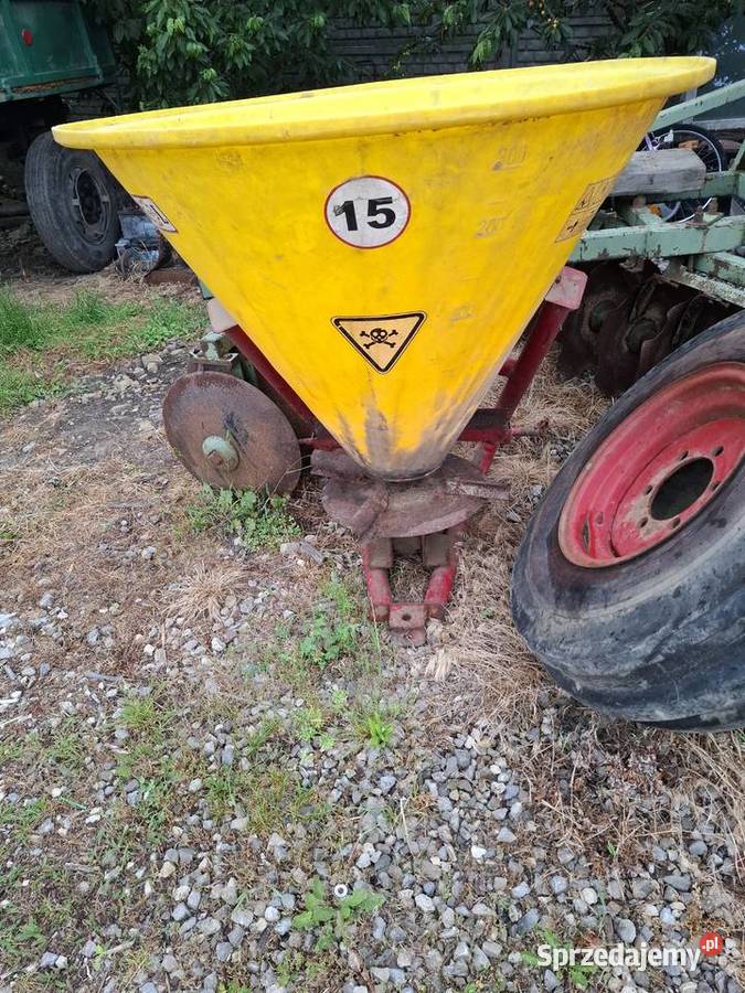 Rozsiewacz lej Agco Nowa Słupia
