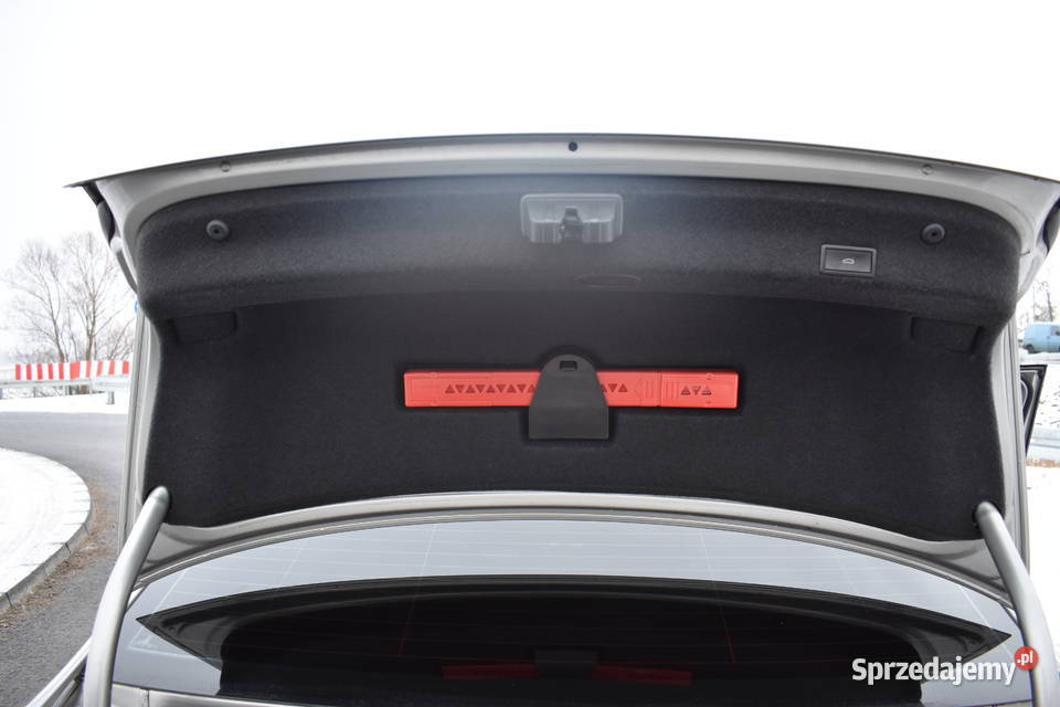 Volkswagen Passat B8 salon niski przebieg Świecie