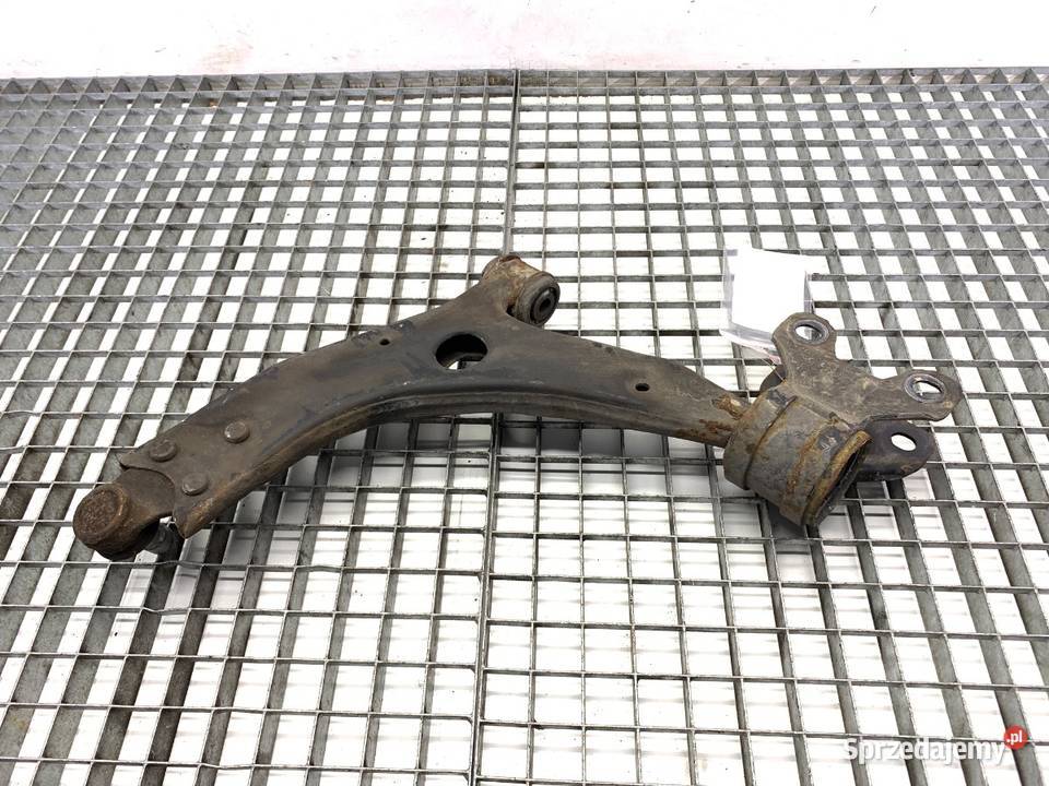 WAHACZ PRAWY PRZÓD VOLVO V40 Hatchback