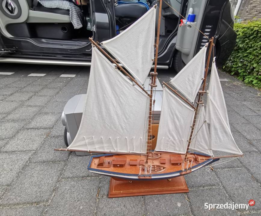 Jacht drewniany model łódka żeglarstwo dekoracja łódzkie Łódź