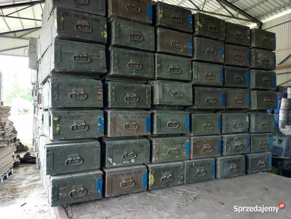 Skrzynie wojskowe loftt stare Zapasów magazyn Jarosław