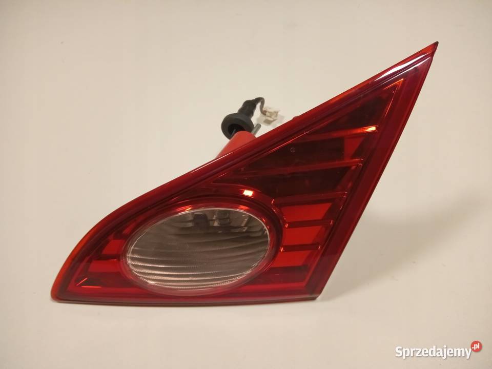 LAMPA W KLAPĘ BAGAŻNIK PRAWY TYŁ NISSAN MURANO wielkopolskie Nowy Tomyśl