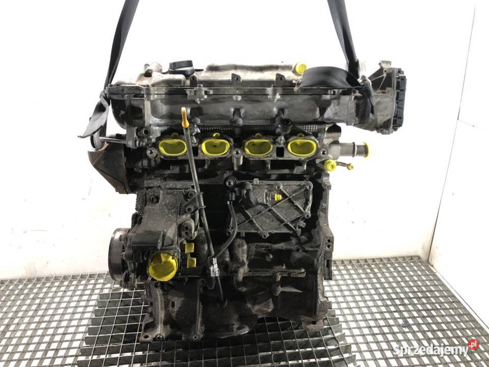 SILNIK TOYOTA 18 147 2ZRFAE 0818 AVENSIS T27