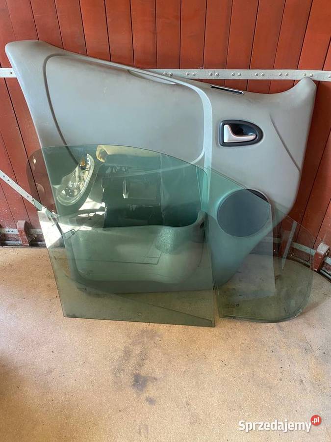 Tylne kompletne drzwi Vivaro Trafic Primastar Mostki