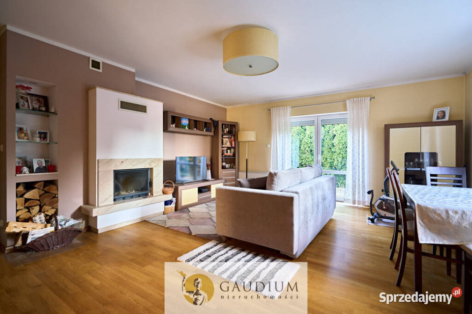 Kameralny dom w Rumi mieszkalny Rumia