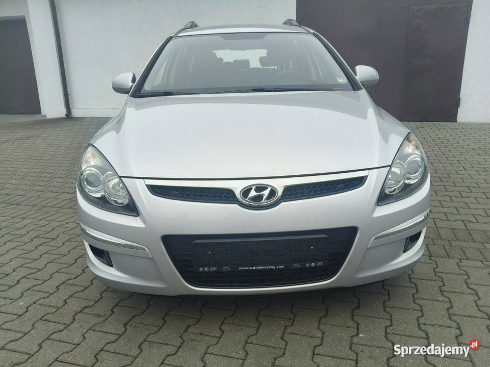 Hyundai i30 16crdi srebrny Kutno
