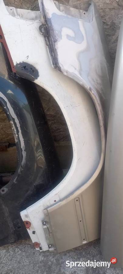 Błotniki mercedes w 124 osobowe Części samochodowe Łódź