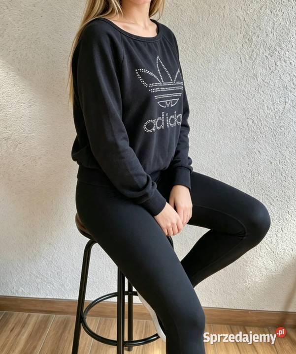 Bluza Czarna Damska dekolt w łódke ozdobny przód