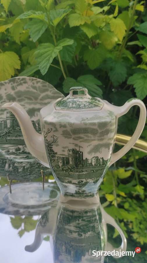 0LD ENGLANDCASTLE STORY Pabianice