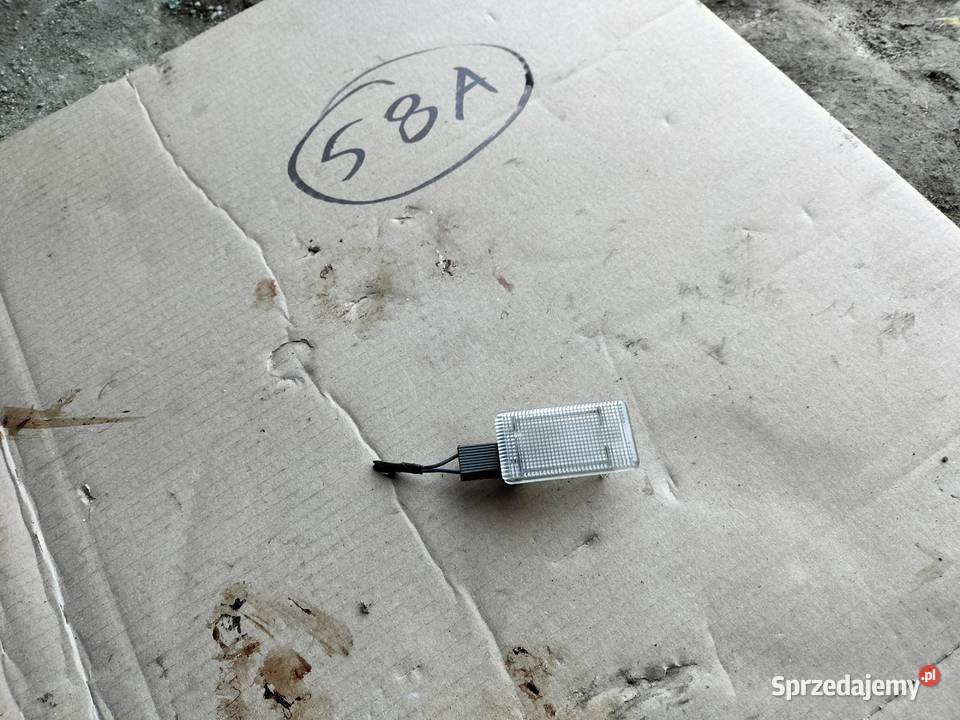 FORD FOCUS C MK1 LAMPKA KOMORY BAGAŻNIKA osobowe