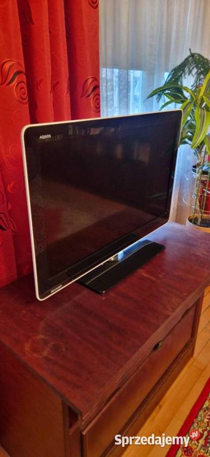 Sharp Aquos telewizor model lc32le320e
