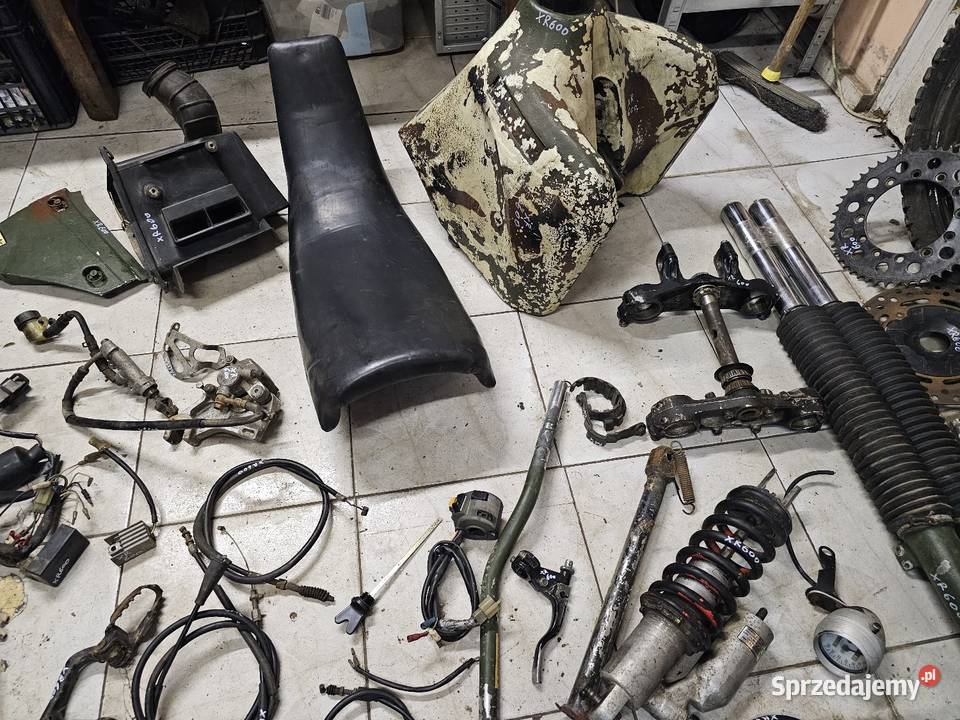 Honda XR 600 części xr600 xl 600 xl600 koło bak dolnośląskie sprzedam