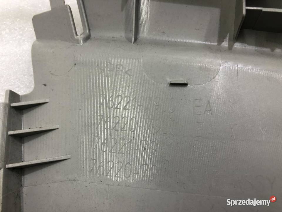 OSŁONA SŁUPKA ŚRODEK LEWA SUZUKI SX4 7621179J0 Listwy