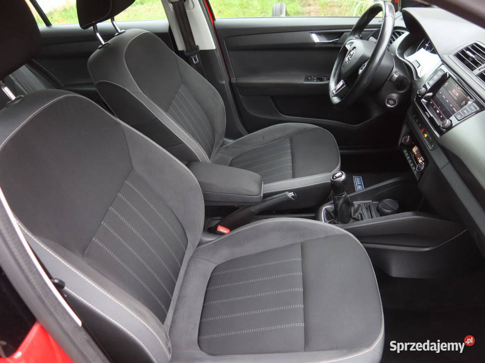 Skoda Fabia 10 TSI komputer pokładowy