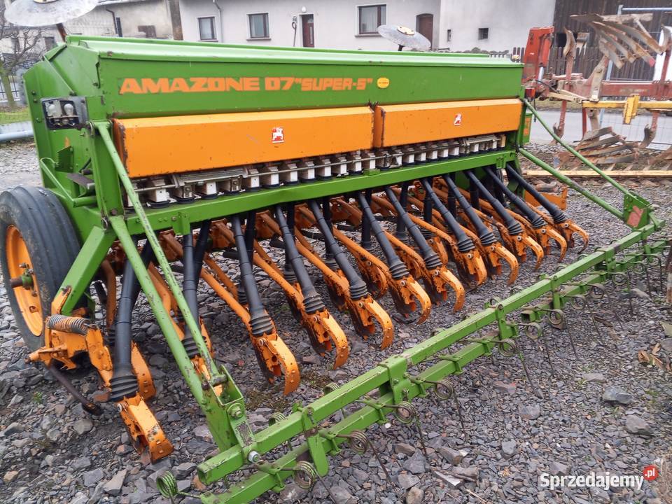 Siewnik do zboża Amazone D7 Gostomia