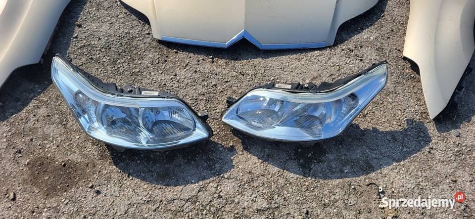 Citroen C 4 Lampa Lewa Prawa ładna z uchwytami Lampy przednie małopolskie Gorzyce