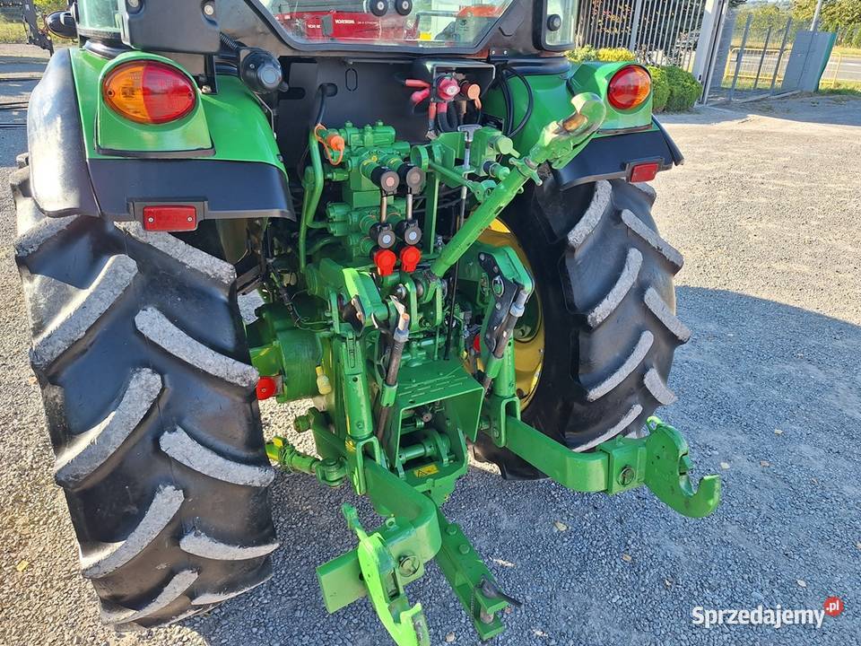 Ciągnik sadowniczy John Deere 5090 GF Lipnik sprzedam