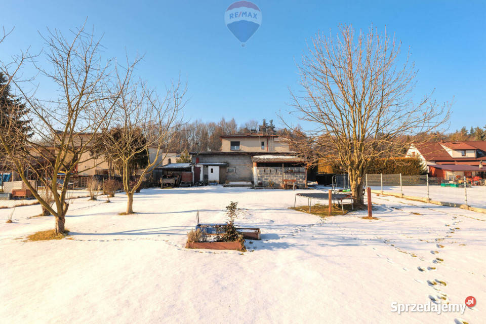 Dom z 2 mieszkaniami garaże duży teren śląskie Kobiernice