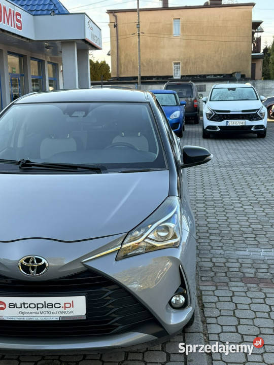 Toyota Yaris PremiumLift KameraNavi Gwarancja gniazdo AUX Tarnowskie Góry