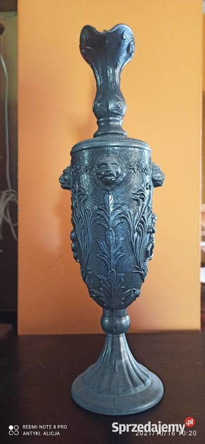 Stary zdobiony dzban karafka Made in Italy