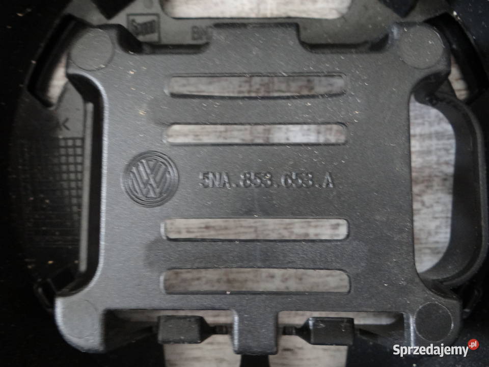 Gril atrapa chłodnicy VW Tiguan II 5N Stargard