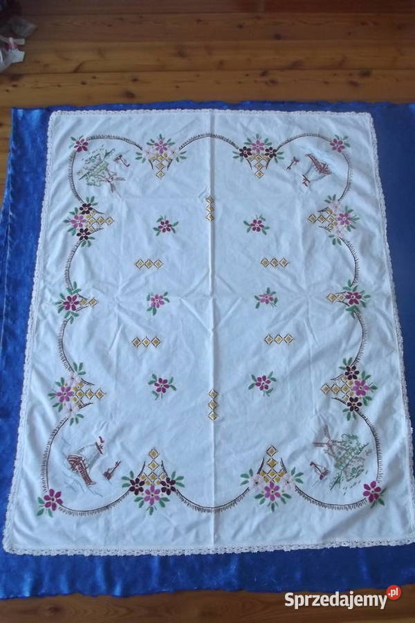 OBRUS HAFTOWANY RĘCZNIE 99126 Obrusy i serwety Piekary Śląskie