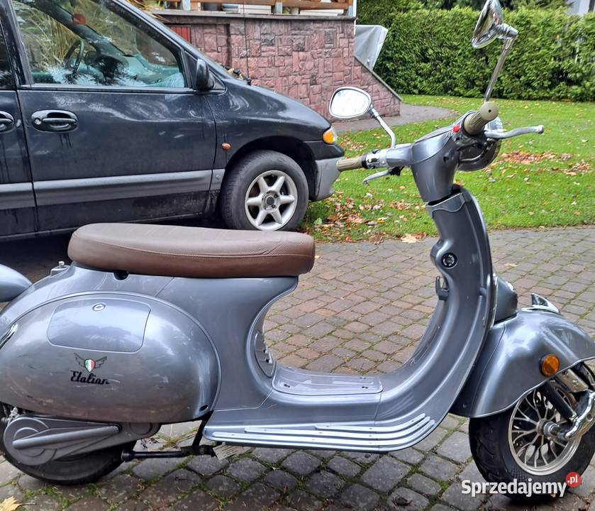 Skuter elektryczny retro niski przebieg