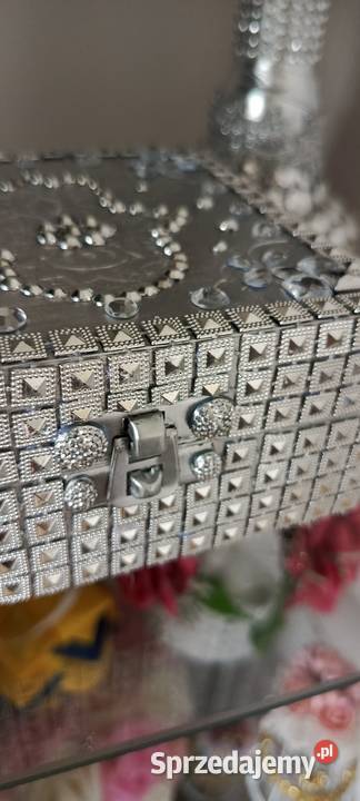 Szkatułka drewniana