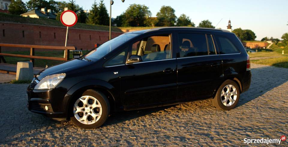 Ładny Opel Zafira B Xenon Alufelgi 7os Pół skóry aluminiowe felgi Zamość