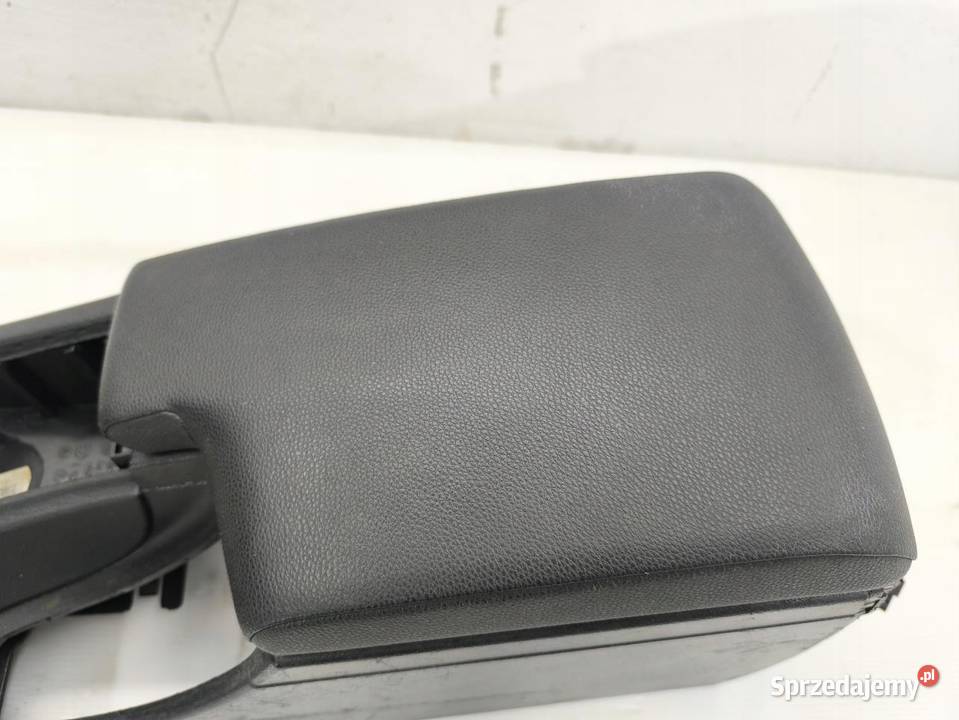 TUNEL ŚRODKOWY PODŁOKIETNIK SKÓRA BMW E90 20B osobowe