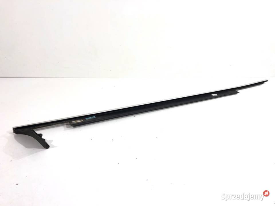 LISTWA ZGARNIAJĄCA PRZÓD PRAWY AUDI A6 C7 Listwy