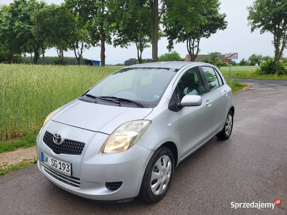 Toyota Yaris II z Belgii 13 benz 2006r Kowal