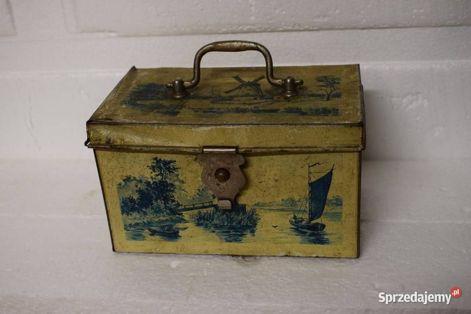 Stary metalowy kuferek sprzedam