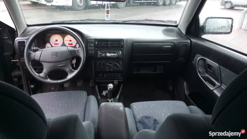 SEAT CORDOBA SX 110 COUPE lakier metallic podlaskie