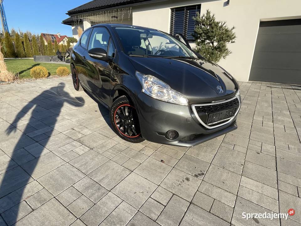 Peugeot 208 ekonomiczna benzyna 68KM podkarpackie Rzeszów